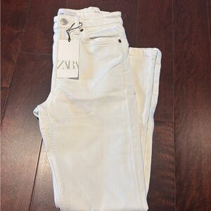 Brand new white Zara jeans size 34
